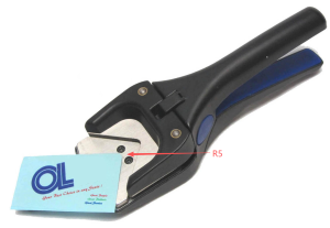 5mm (3/16") Radius Deluxe Corner Rounder Punch, Heavy Duty Handheld Corner Cutter for PVC Cards, Laminated Sheets, and Cardstock - C006R5